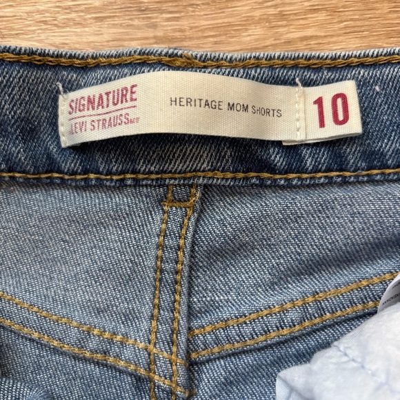 Levi Strauss Signature Embroidered Jean Denim Shorts Girl’s 10 - Picture 6 of 8
